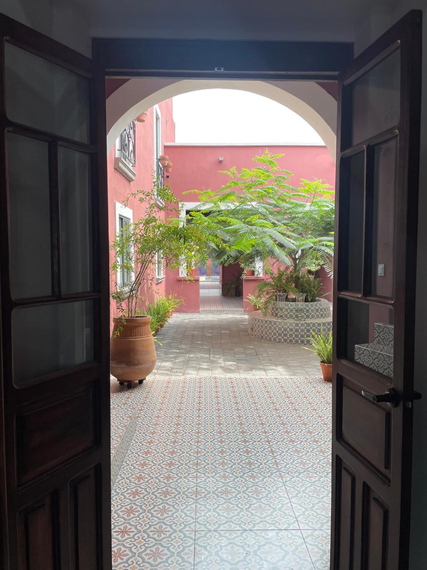 瓜达拉哈拉 Quinta La Perla旅舍 外观 照片